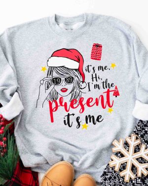 TS Hi, it’s me Christmas  – Sweatshirt