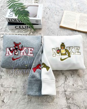Foxy and Chica – Emboroidered Sweatshirt