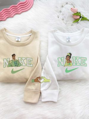 Tiana and Naveen – Emboroidered Sweatshirt