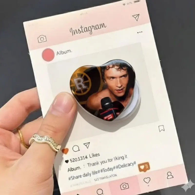 Rozanov Hollander Retro Heart Phone Grip